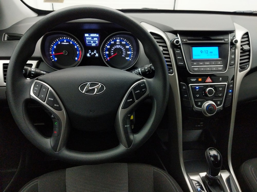 2017 Hyundai Elantra - Driver Dash