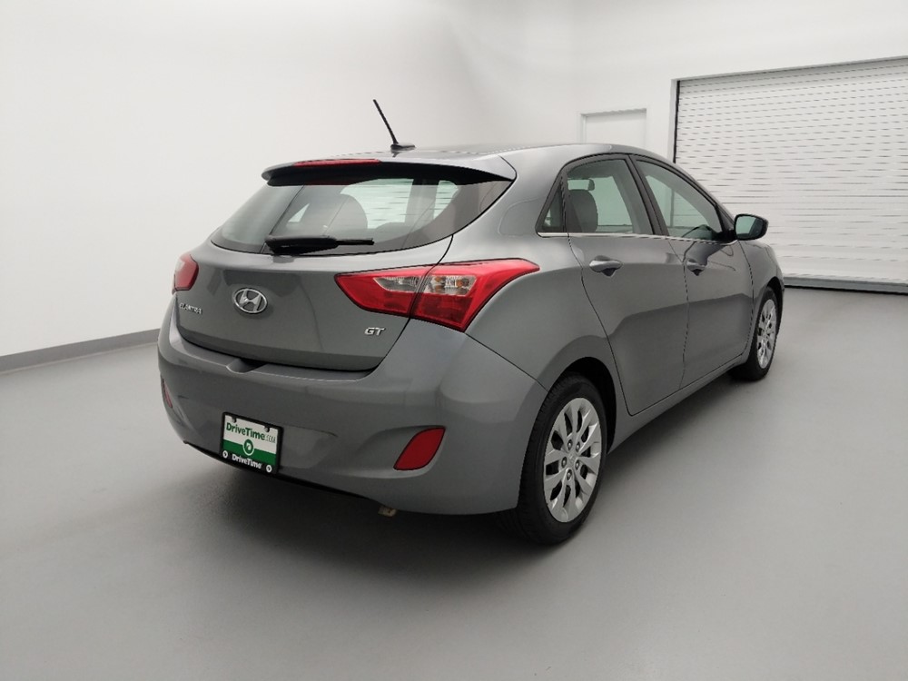 2017 Hyundai Elantra - Passenger Rear Bumper
