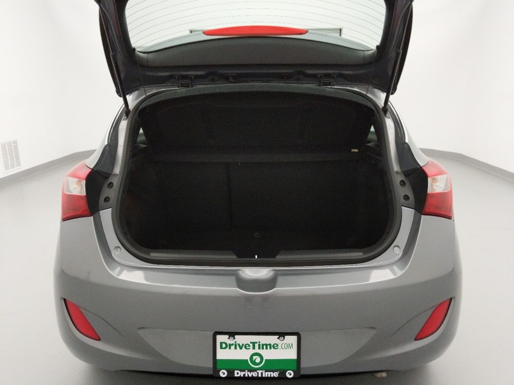 2017 Hyundai Elantra - Trunk