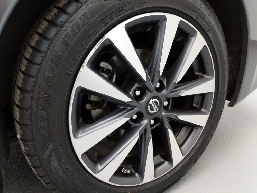 2017 Nissan Altima - Wheel