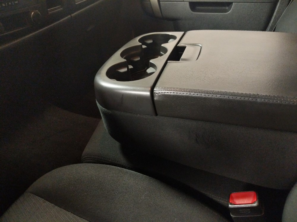 2011 Chevrolet Silverado 1500 - Center Console/Cup Holders