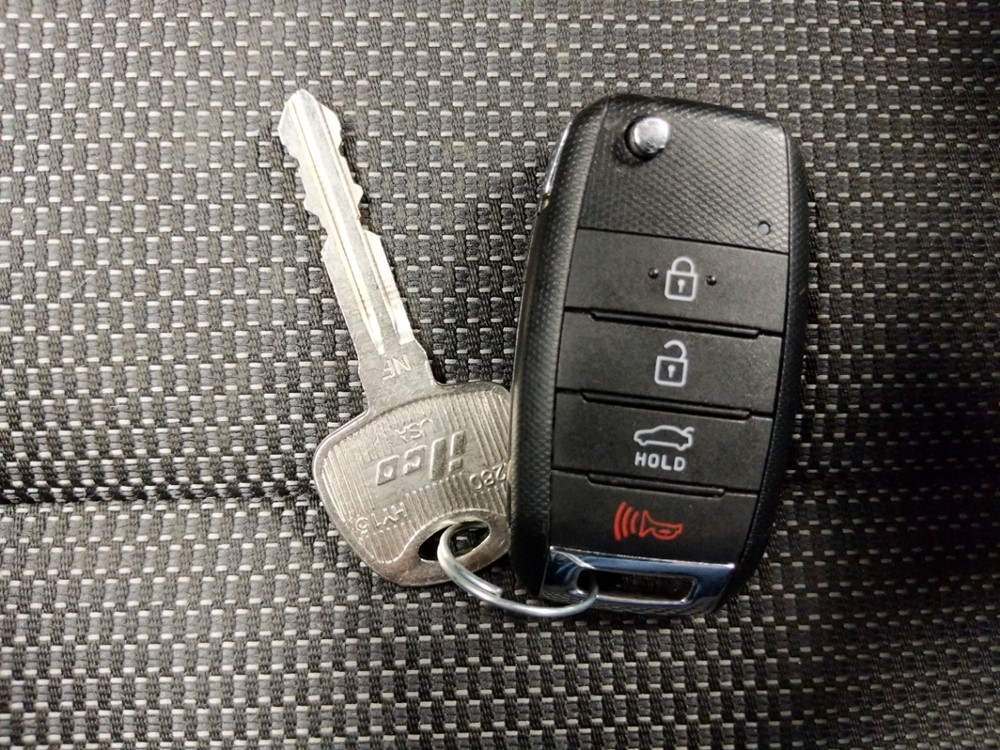 2017 Kia Forte - Keys