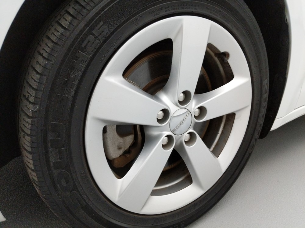 2015 Dodge Dart - Wheel