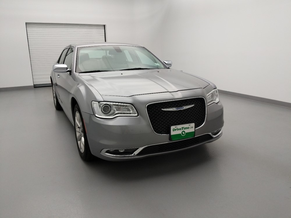 2018 Chrysler 300 - Passenger Front Hood