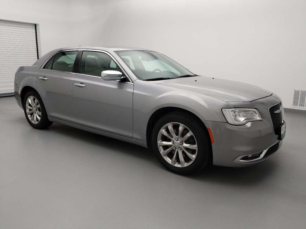 2018 Chrysler 300 - Passenger Front Side