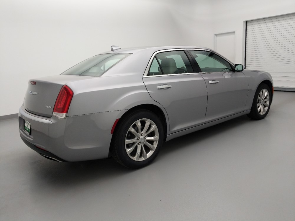 2018 Chrysler 300 - Passenger Rear Side