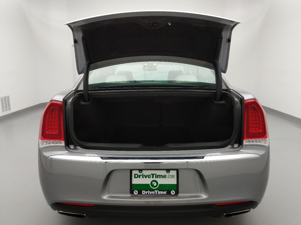 2018 Chrysler 300 - Trunk