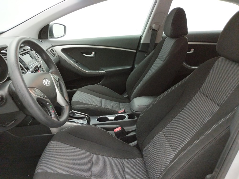 2017 Hyundai Elantra - Driver Front Seat