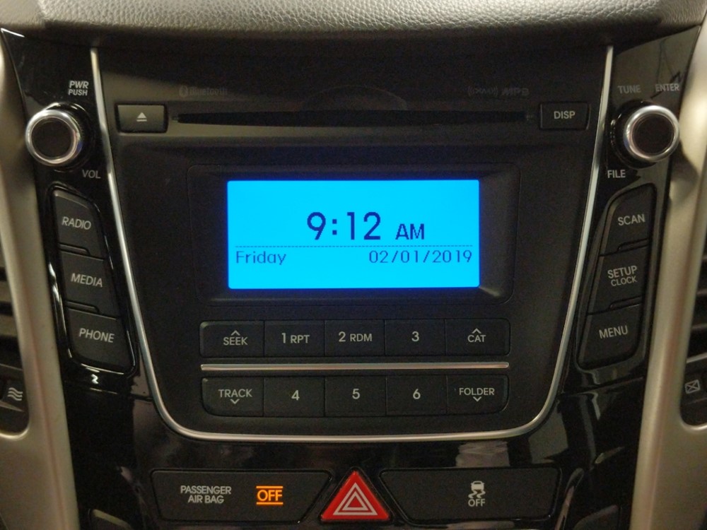2017 Hyundai Elantra - Stereo Package