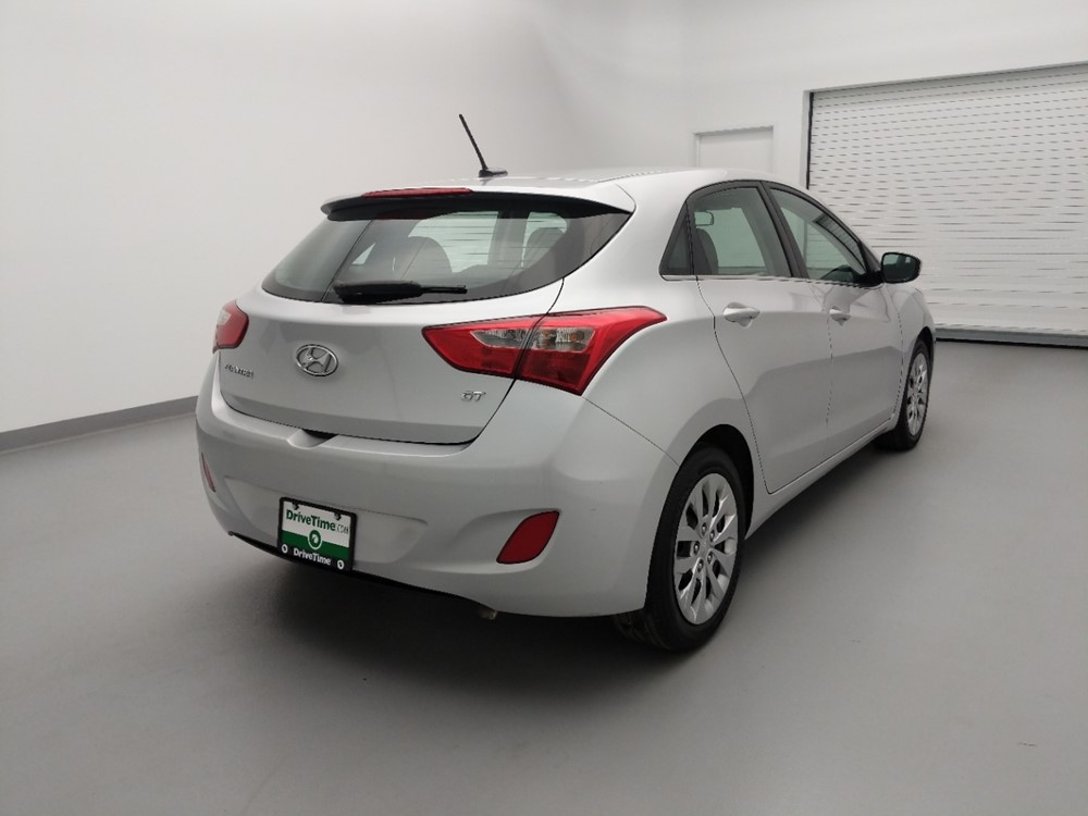 2017 Hyundai Elantra - Passenger Rear Bumper
