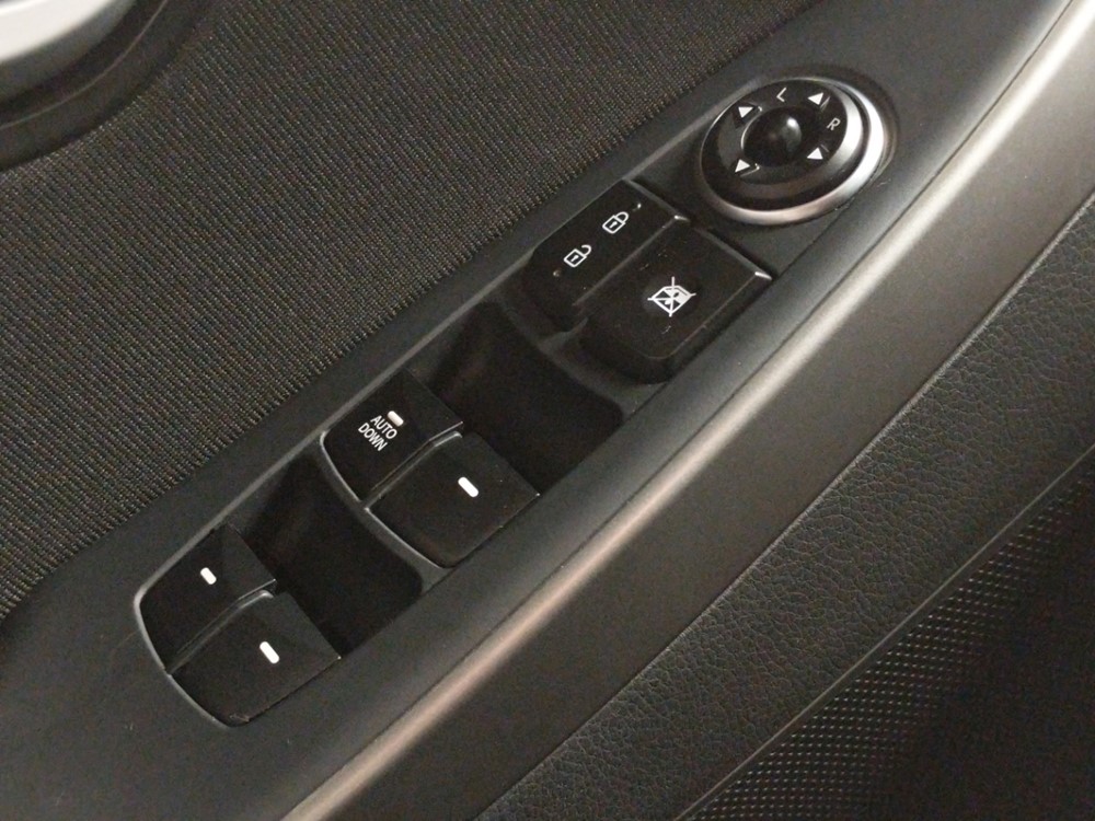 2017 Hyundai Elantra - Driver Power Windows/Lock Control