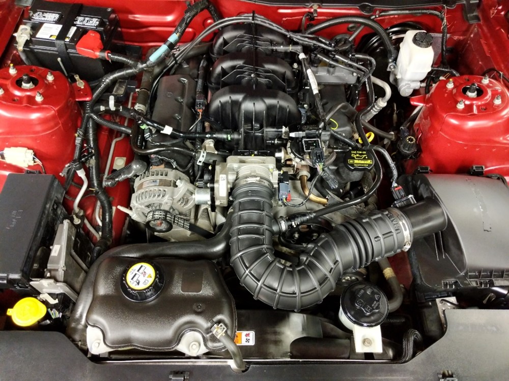 2010 Ford Mustang - Engine