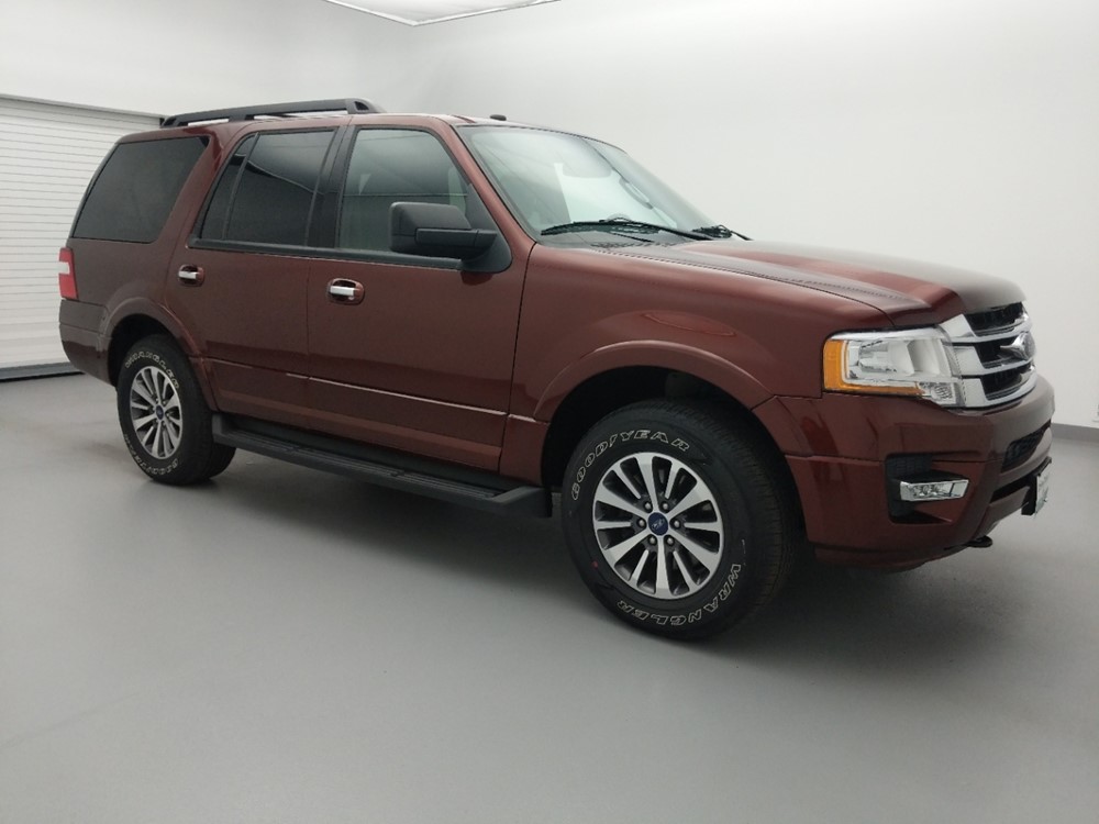 2017 Ford Expedition - Passenger Front Side
