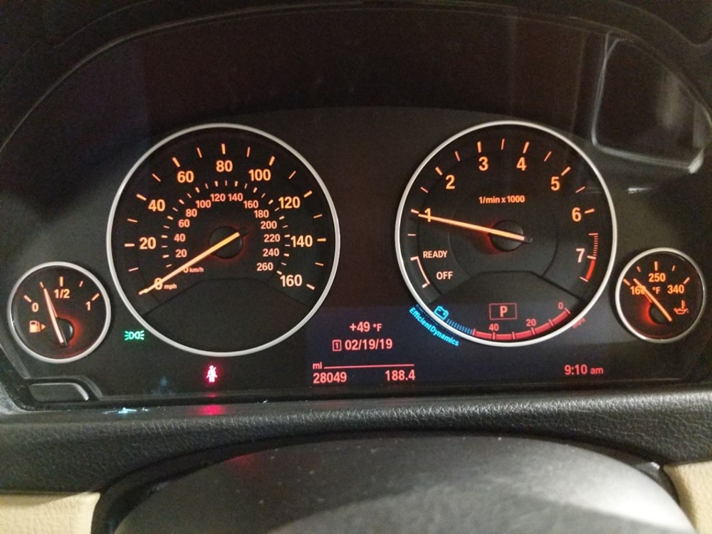 2015 BMW 328i - Odometer Close Up