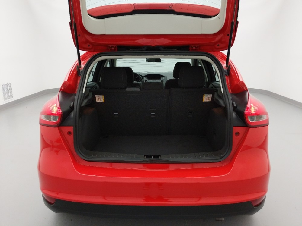 2017 Ford Focus - Trunk