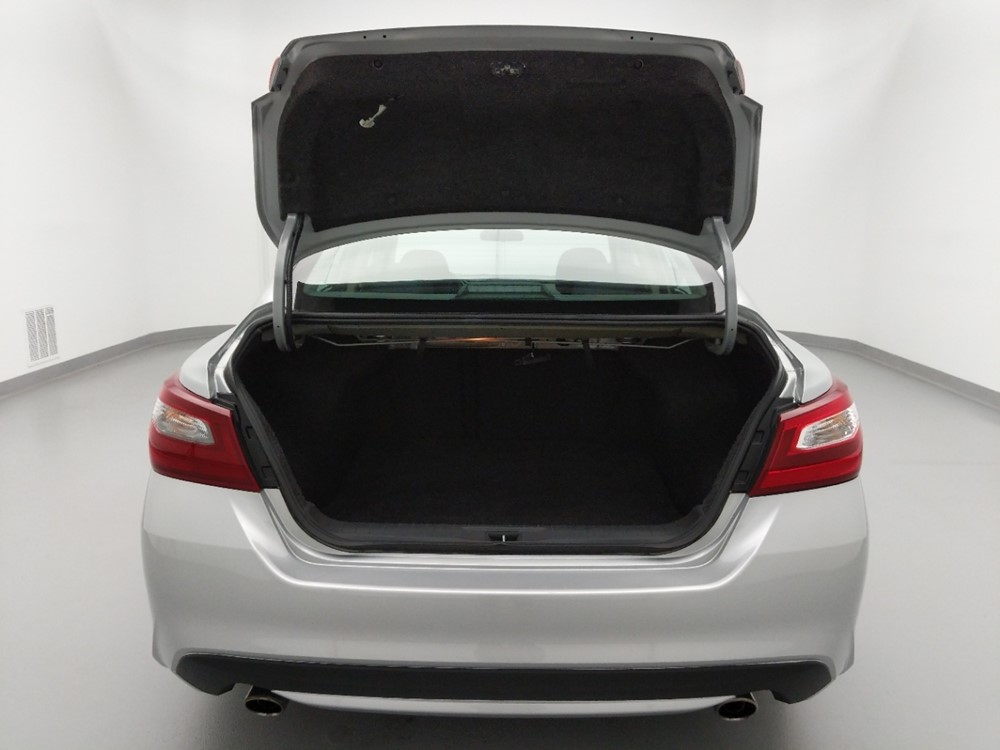 2017 Nissan Altima - Trunk