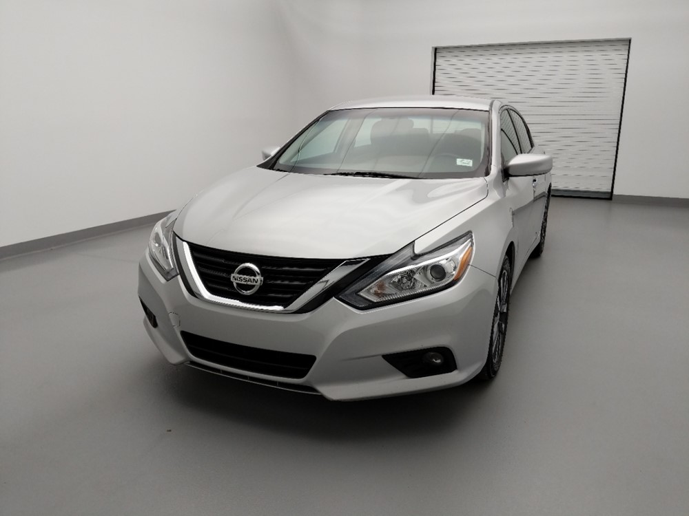 2017 Nissan Altima - Driver Front Hood