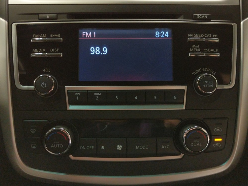 2017 Nissan Altima - Stereo Package