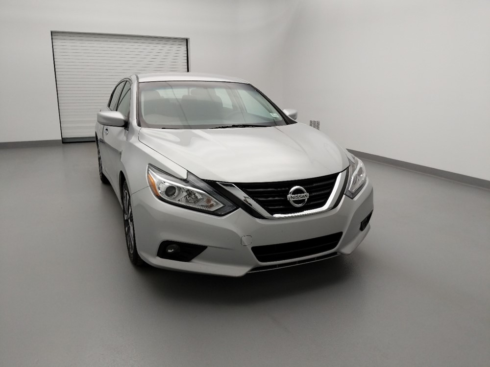 2017 Nissan Altima - Passenger Front Hood