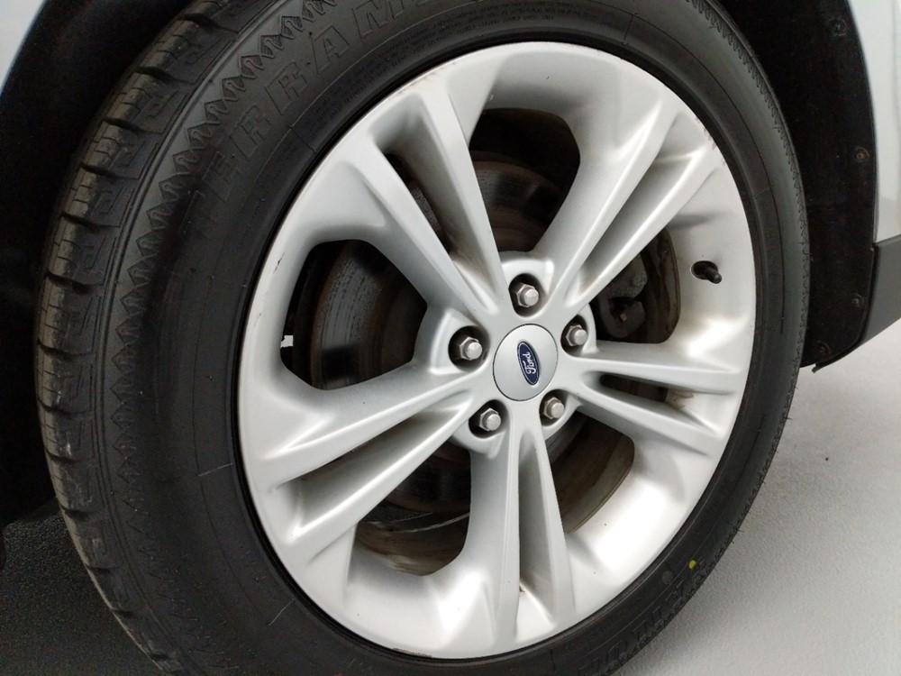 2014 Ford Taurus - Wheel