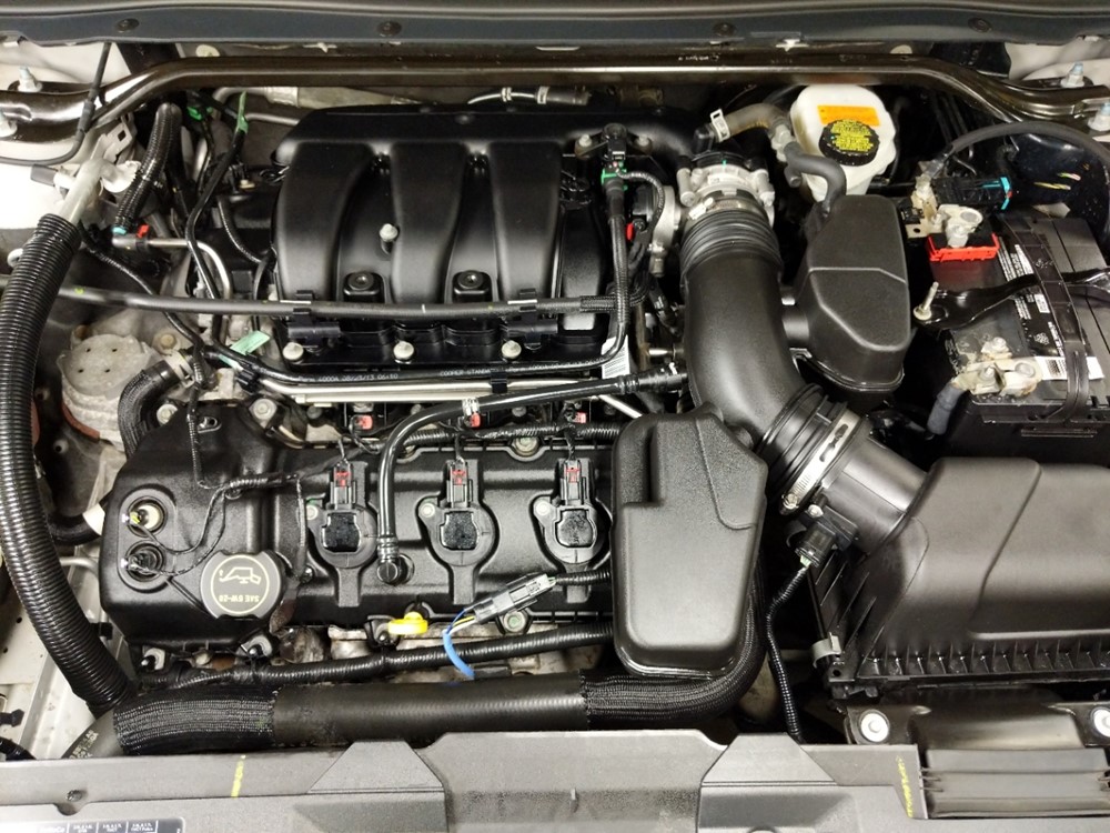 2014 Ford Taurus - Engine