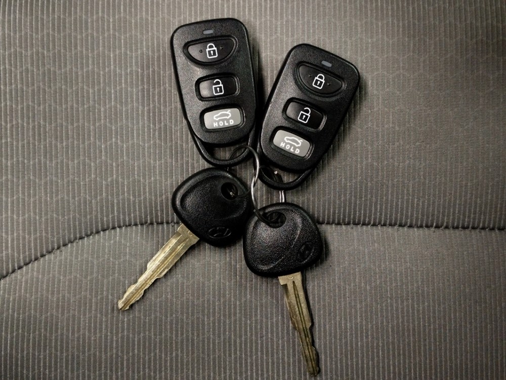 2018 Hyundai Elantra - Keys