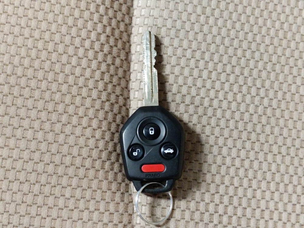 2016 Subaru Outback - Keys