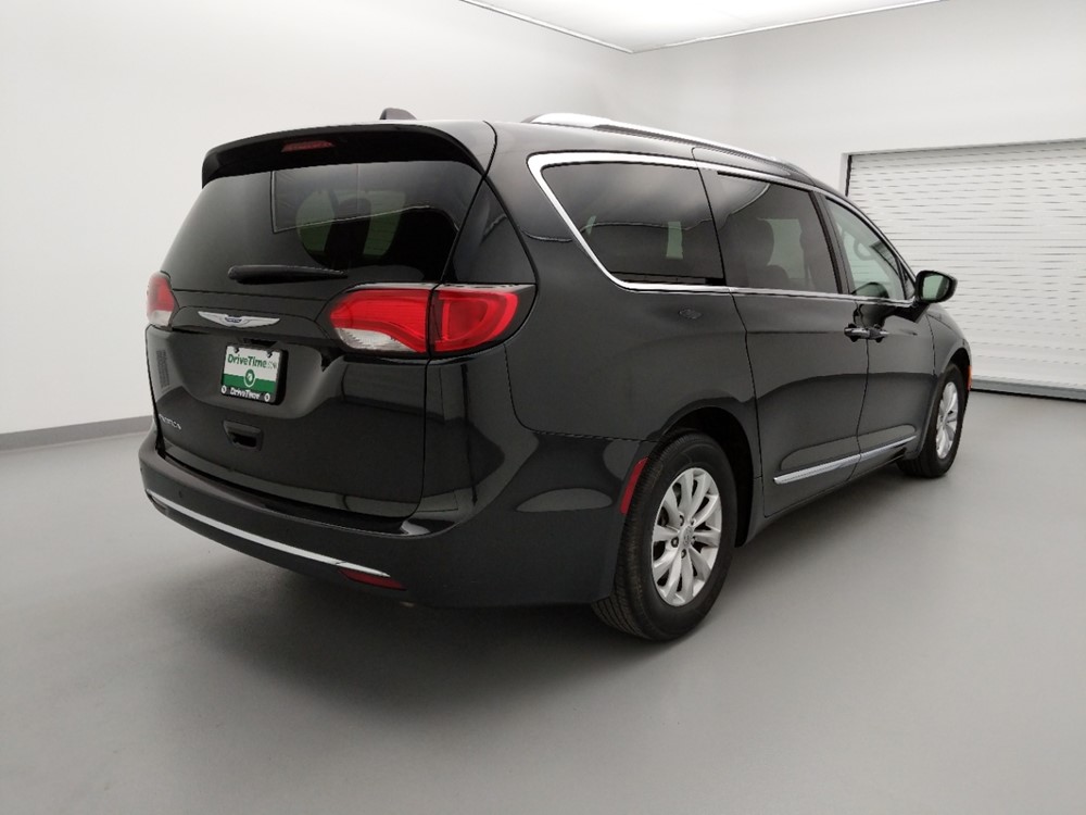 2018 Chrysler Pacifica - Passenger Rear Bumper
