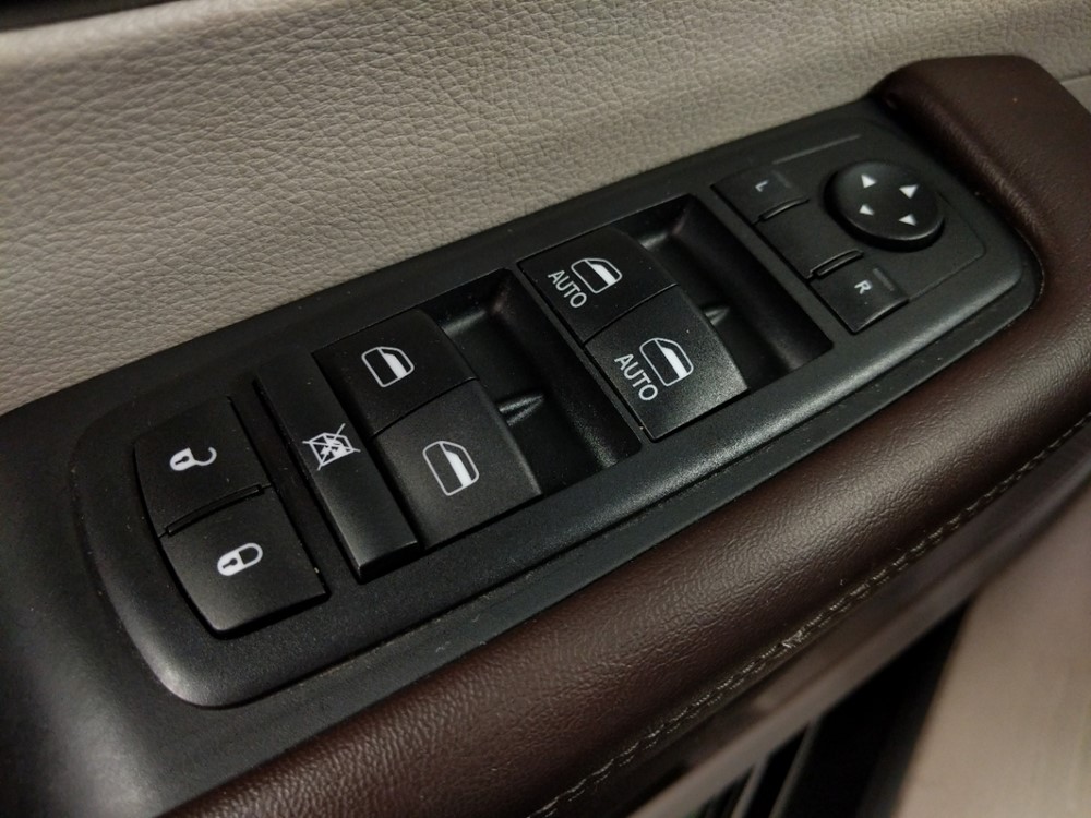 2018 Chrysler Pacifica - Driver Power Windows/Lock Control