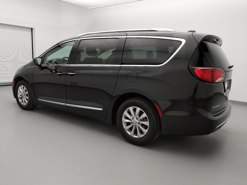 2018 Chrysler Pacifica - Driver Rear Side