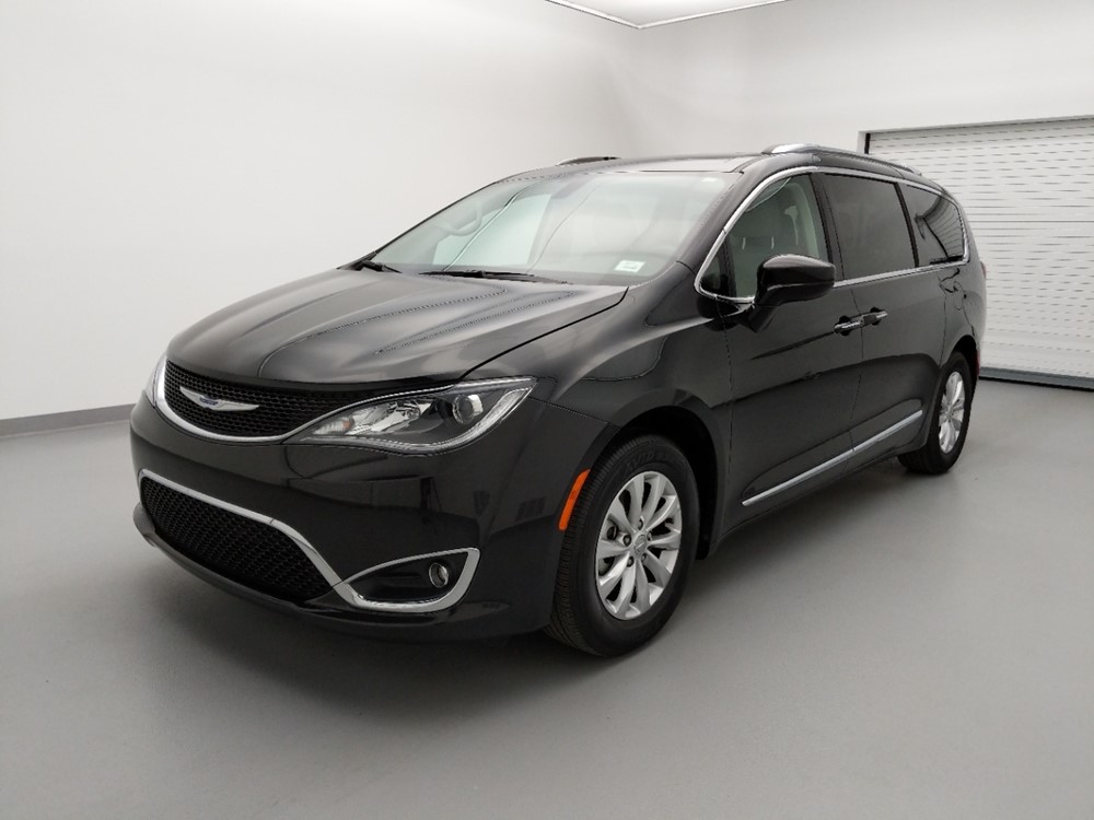 2018 Chrysler Pacifica - Driver Front Bumper