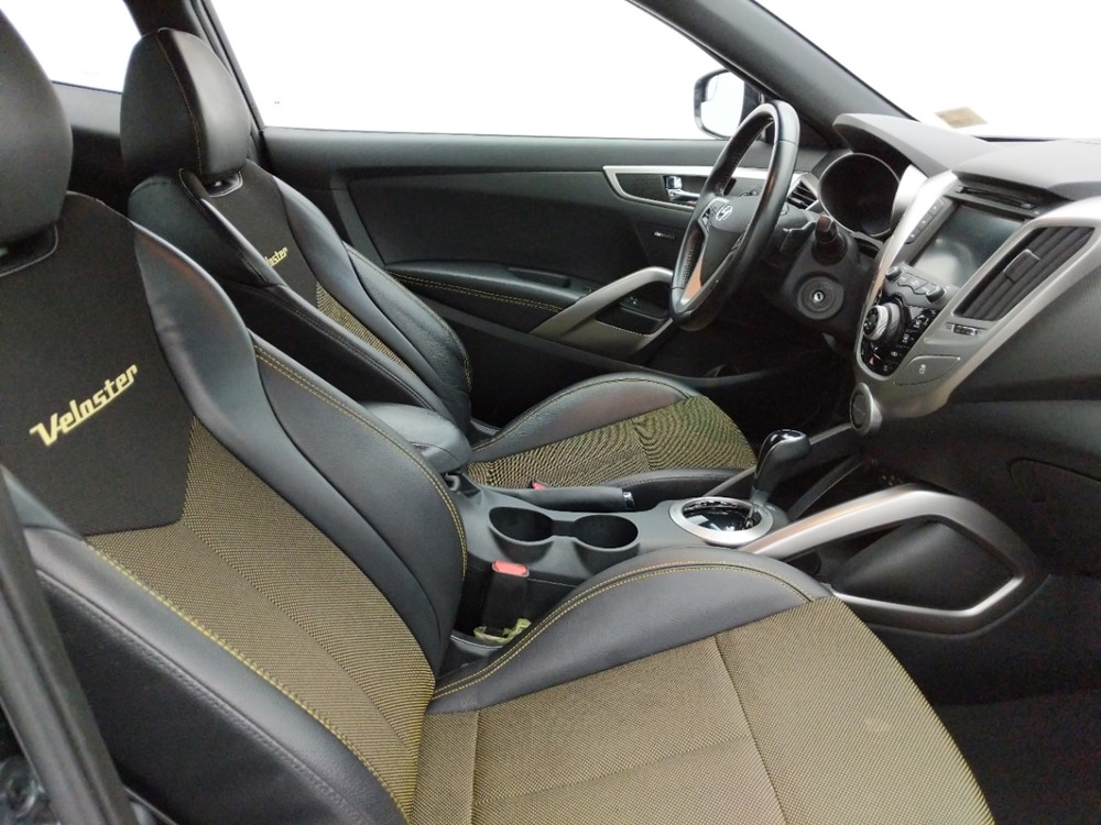2016 Hyundai Veloster - Passenger Front Seat
