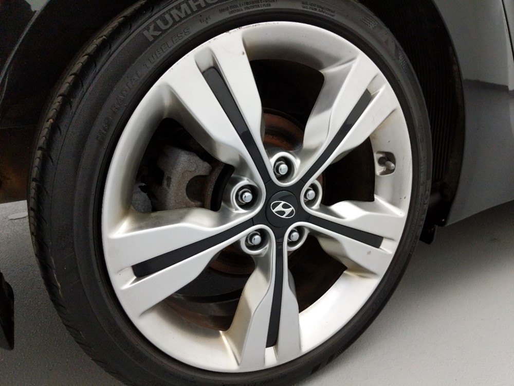 2016 Hyundai Veloster - Wheel