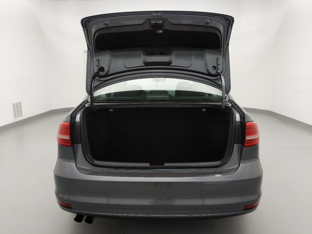 2015 Volkswagen Jetta - Trunk