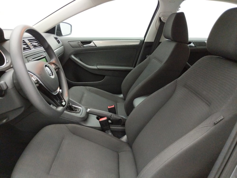 2015 Volkswagen Jetta - Driver Front Seat