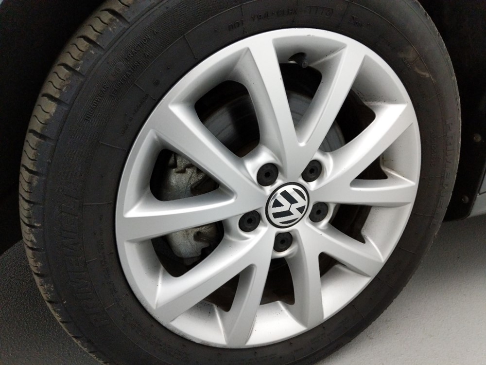 2015 Volkswagen Jetta - Wheel