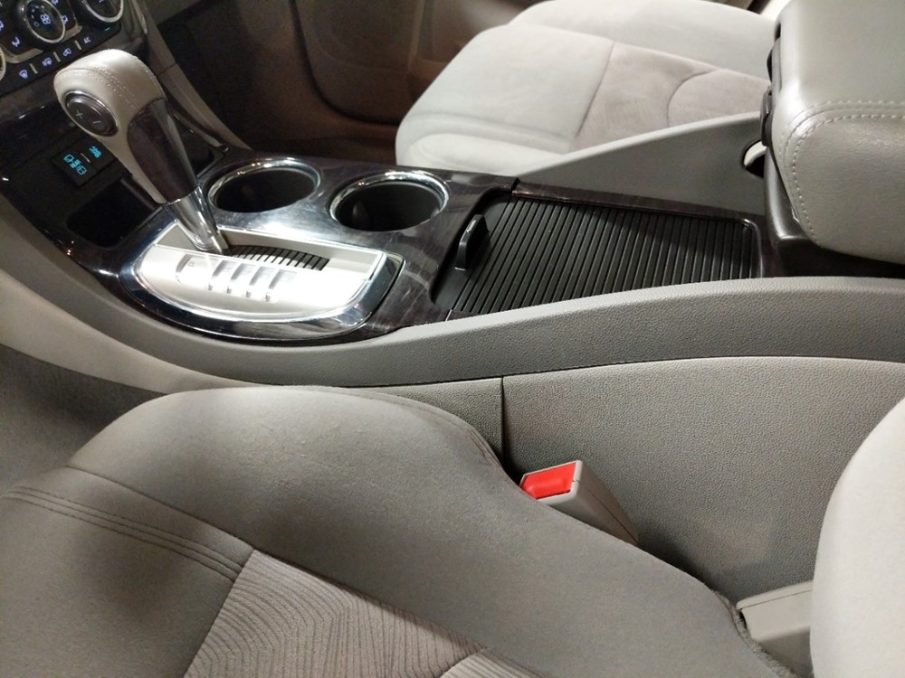 2016 Buick Enclave - Center Console/Cup Holders
