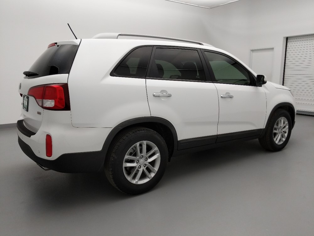 2014 Kia Sorento - Passenger Rear Side