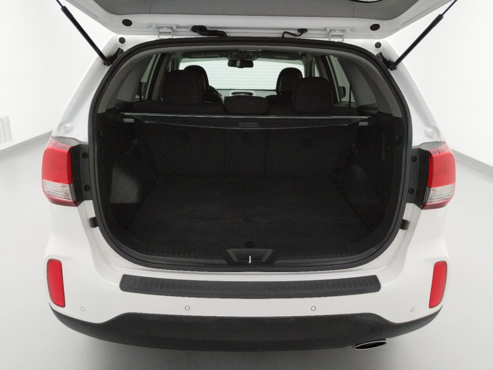 2014 Kia Sorento - Trunk