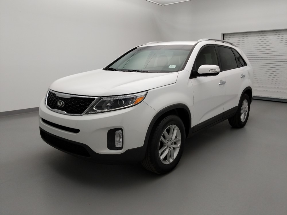 2014 Kia Sorento - Driver Front Bumper