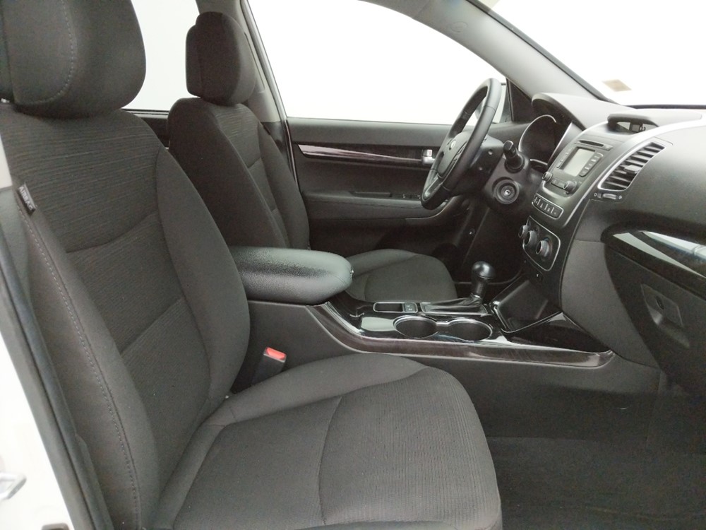 2014 Kia Sorento - Passenger Front Seat