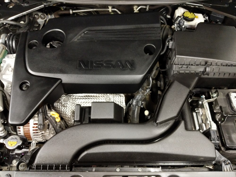 2017 Nissan Altima - Engine