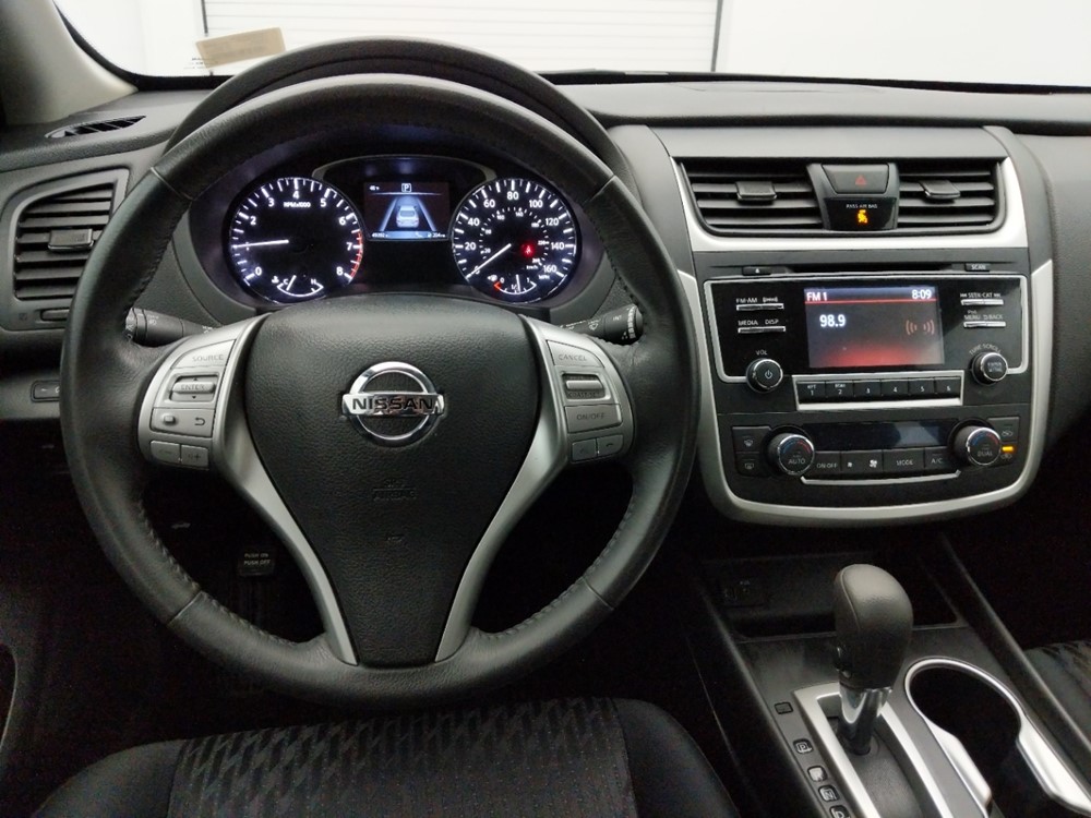 2017 Nissan Altima - Driver Dash