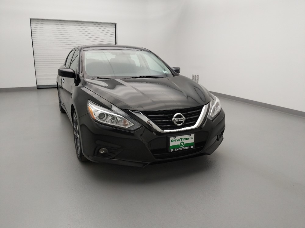 2017 Nissan Altima - Passenger Front Hood