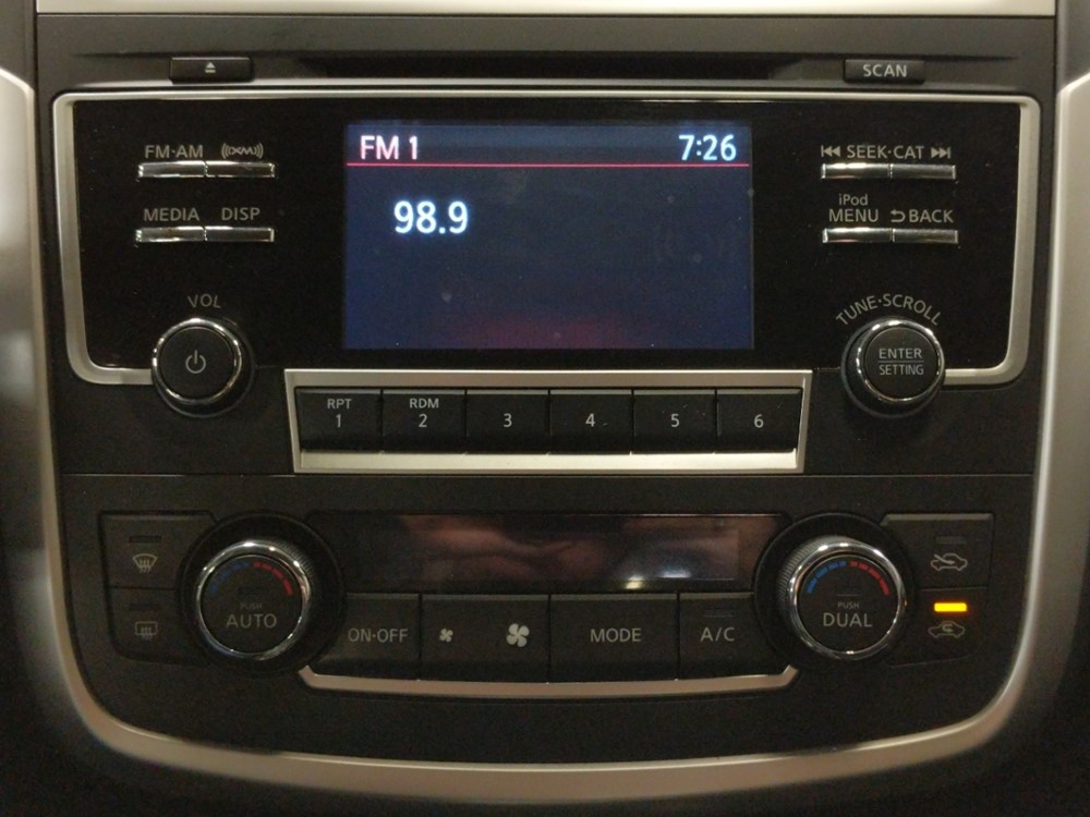 2017 Nissan Altima - Stereo Package