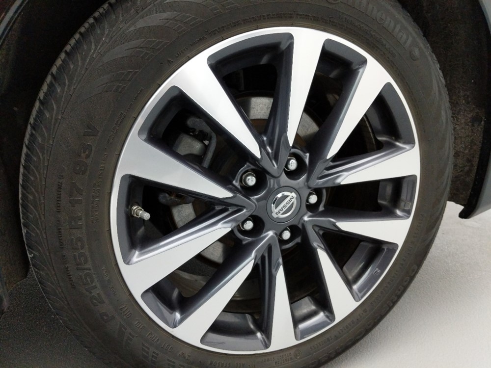 2017 Nissan Altima - Wheel
