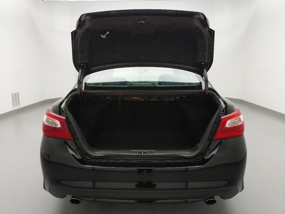 2017 Nissan Altima - Trunk