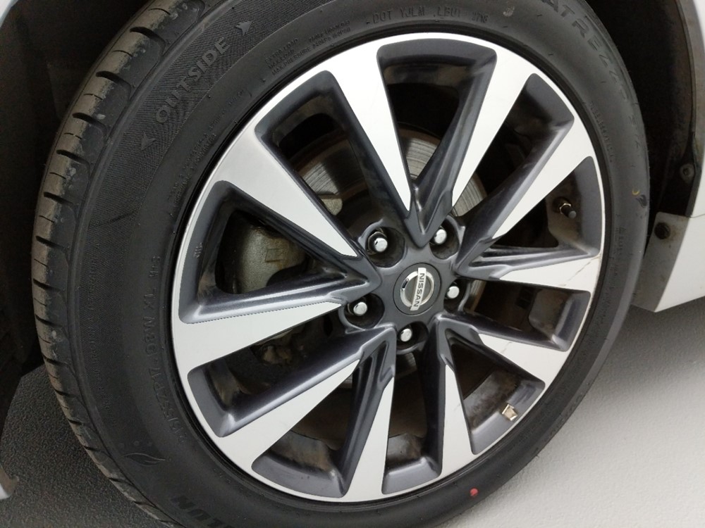 2017 Nissan Altima - Wheel