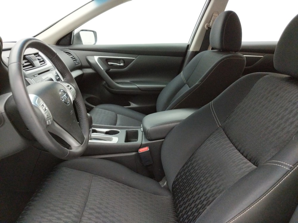 2017 Nissan Altima - Driver Front Seat