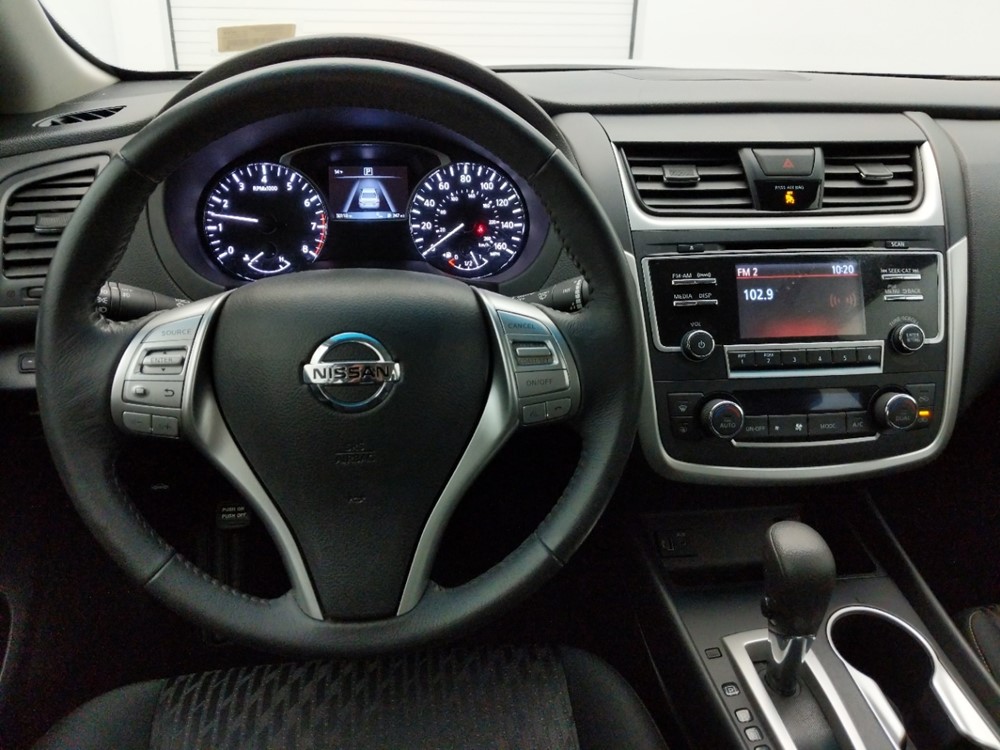 2017 Nissan Altima - Driver Dash